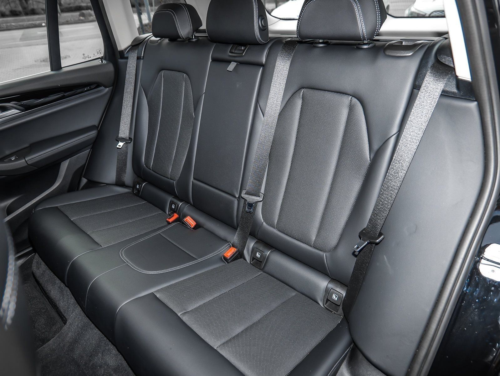 BMW X3 xDrive20d HUD ACC AHK 360°KAM RFK NAVI LED foto 11