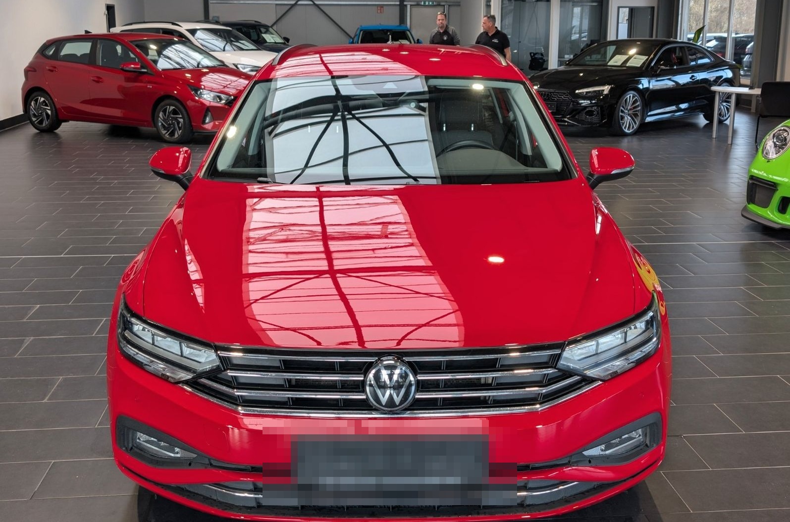 Volkswagen Passat Variant 2.0 TDI SCR DSG Business 8-fach foto 3
