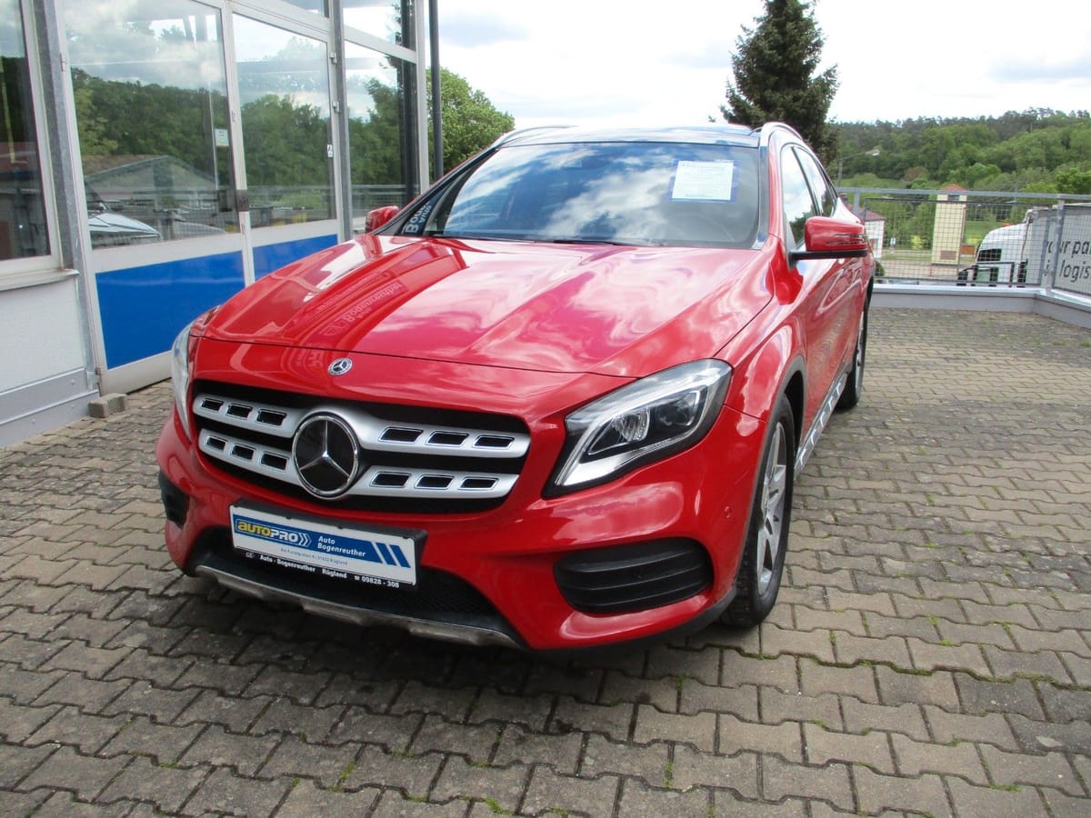 Mercedes-Benz GLA 200 AHK Allrad AMG 2. Hand Panorama foto 2