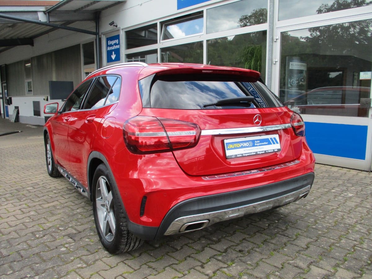 Mercedes-Benz GLA 200 AHK Allrad AMG 2. Hand Panorama foto 3
