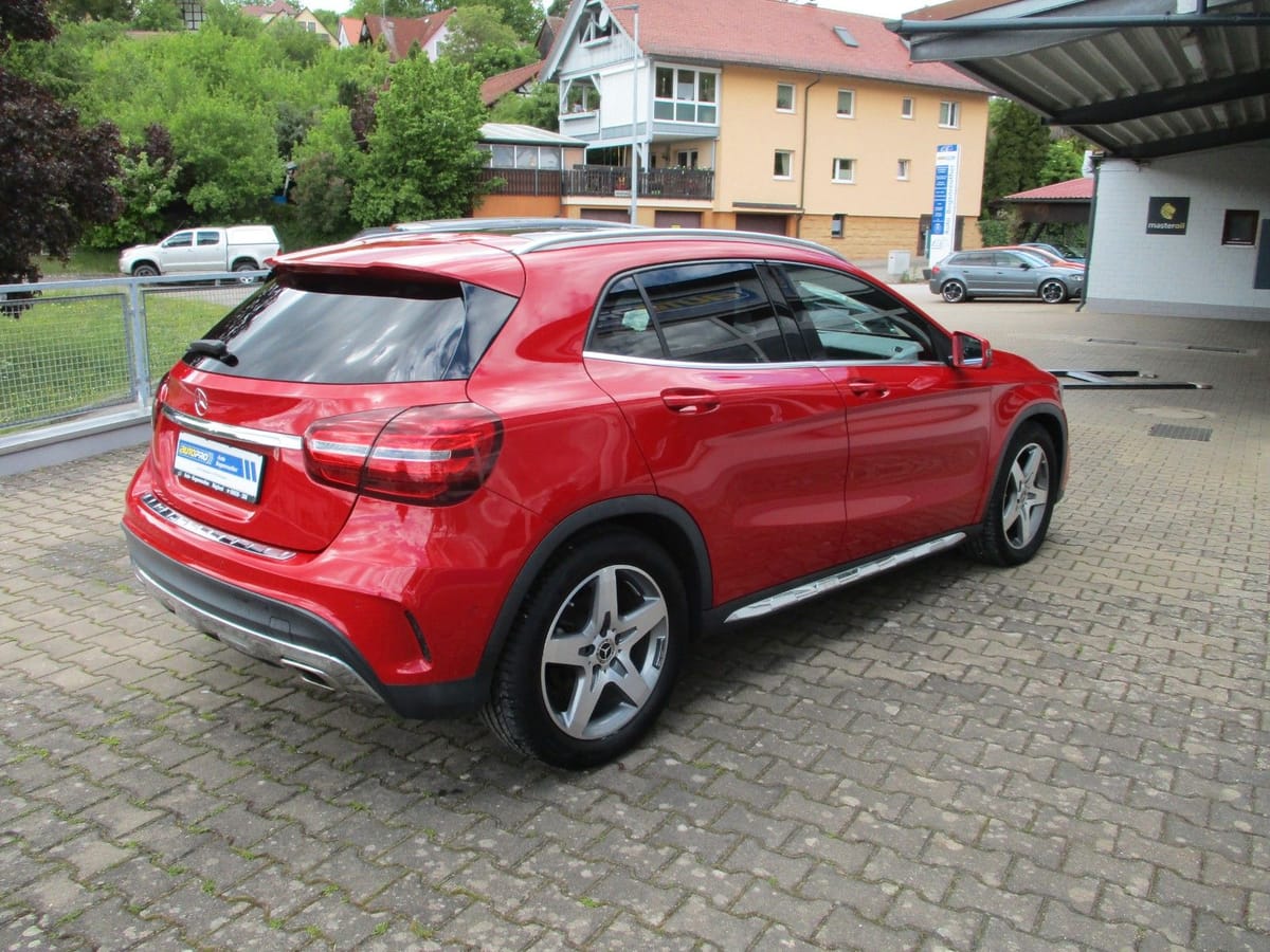 Mercedes-Benz GLA 200 AHK Allrad AMG 2. Hand Panorama foto 5