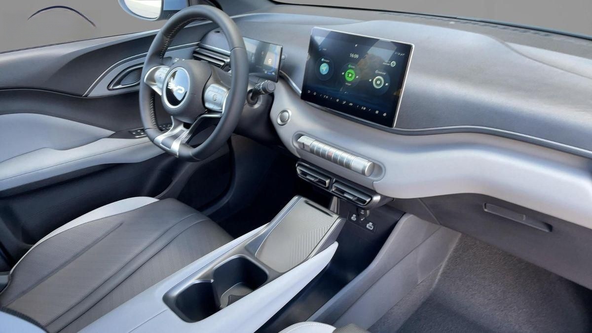 BYD Dolphin Surf Sofort Lieferbar Boost Alu Link NAV foto 5