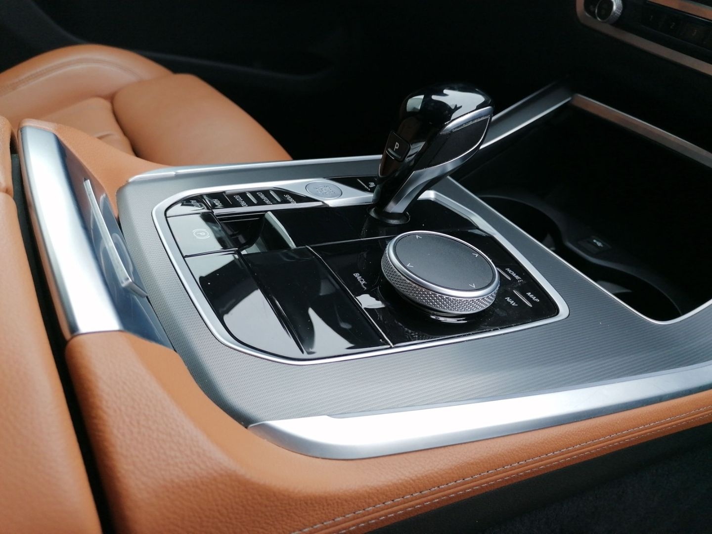 BMW X5 xDrive30d HUD AHK Navi Leder Digitales Cockpi foto 16