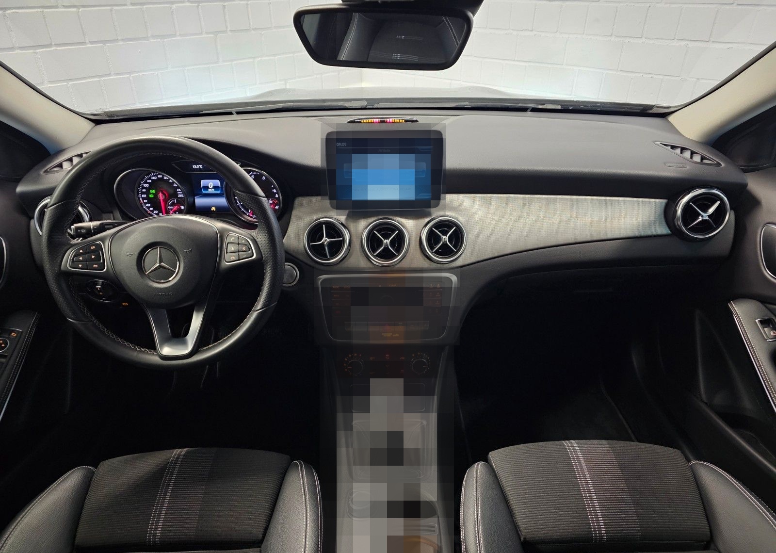 Mercedes-Benz GLA 200 Urban + LED/Navi/4Season/Klima/Teilleder foto 13