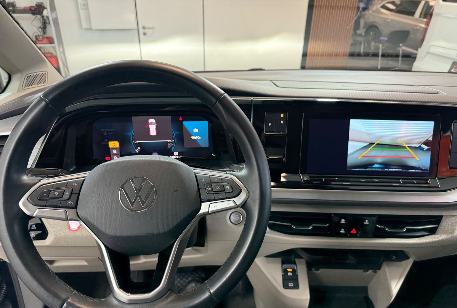 Volkswagen T7 Multivan/Life/AHK/LED/ACC/PDC/Kamera/DAB/PDC/ foto 11