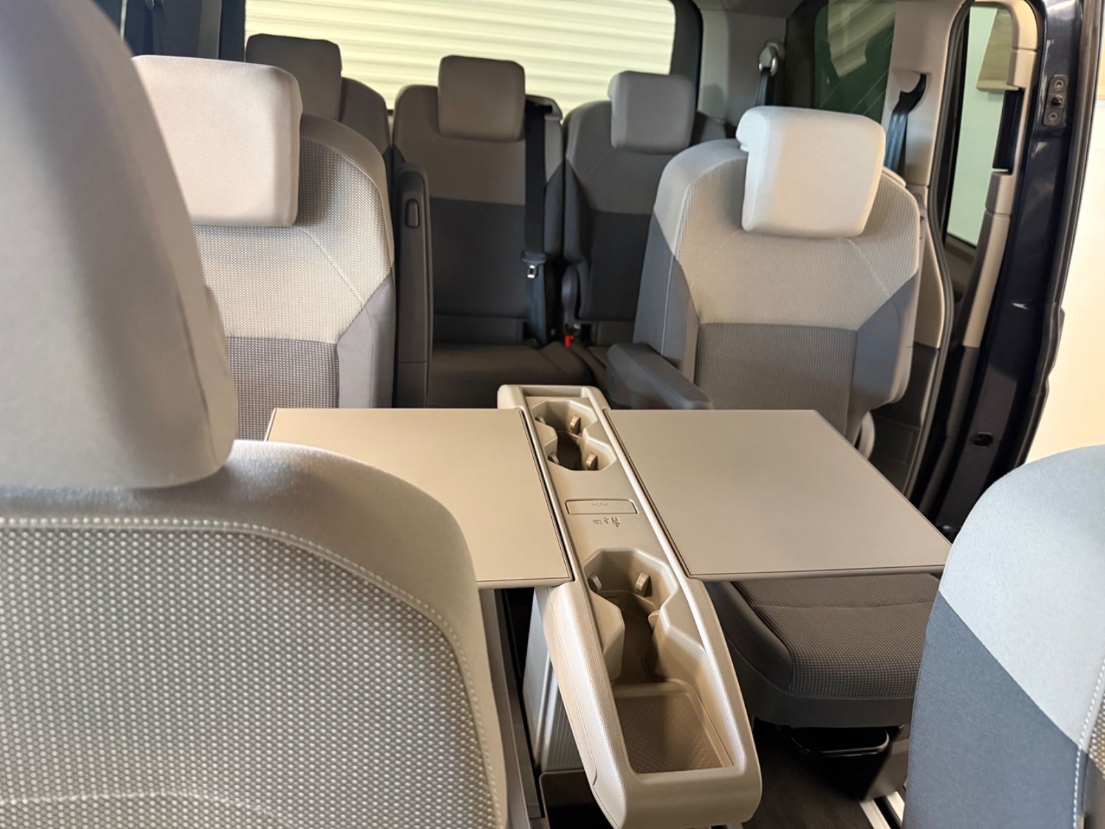 Volkswagen T7 Multivan/Life/AHK/LED/ACC/PDC/Kamera/DAB/PDC/ foto 23