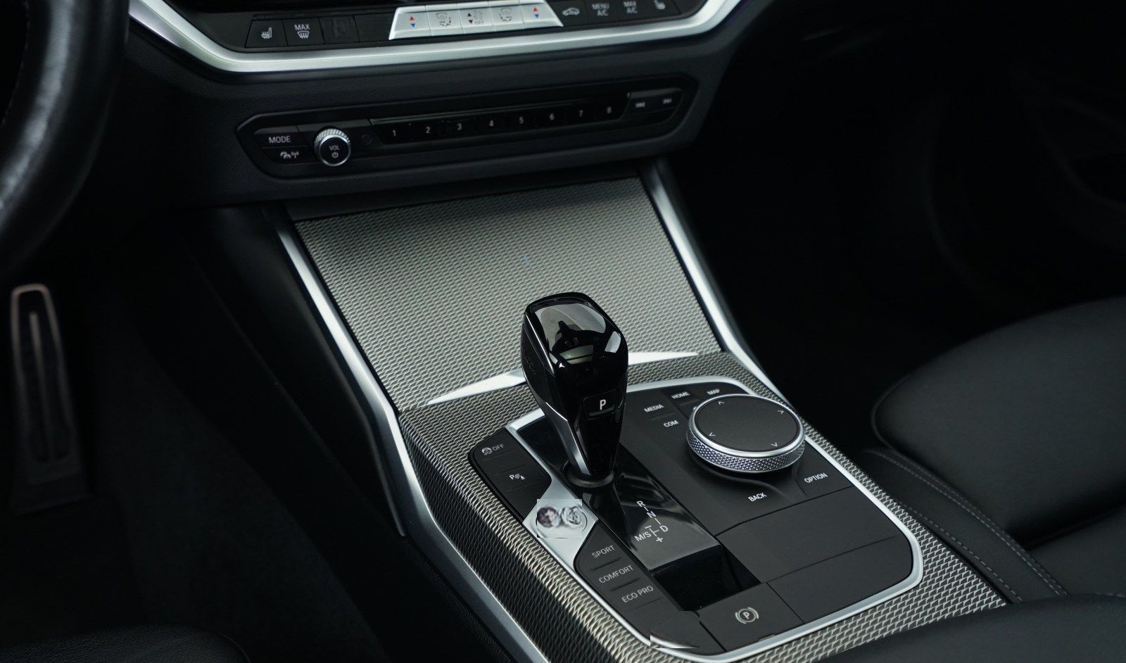 BMW M340d xDrive Touring (ACC Pano HUD RFK HiFi) foto 11