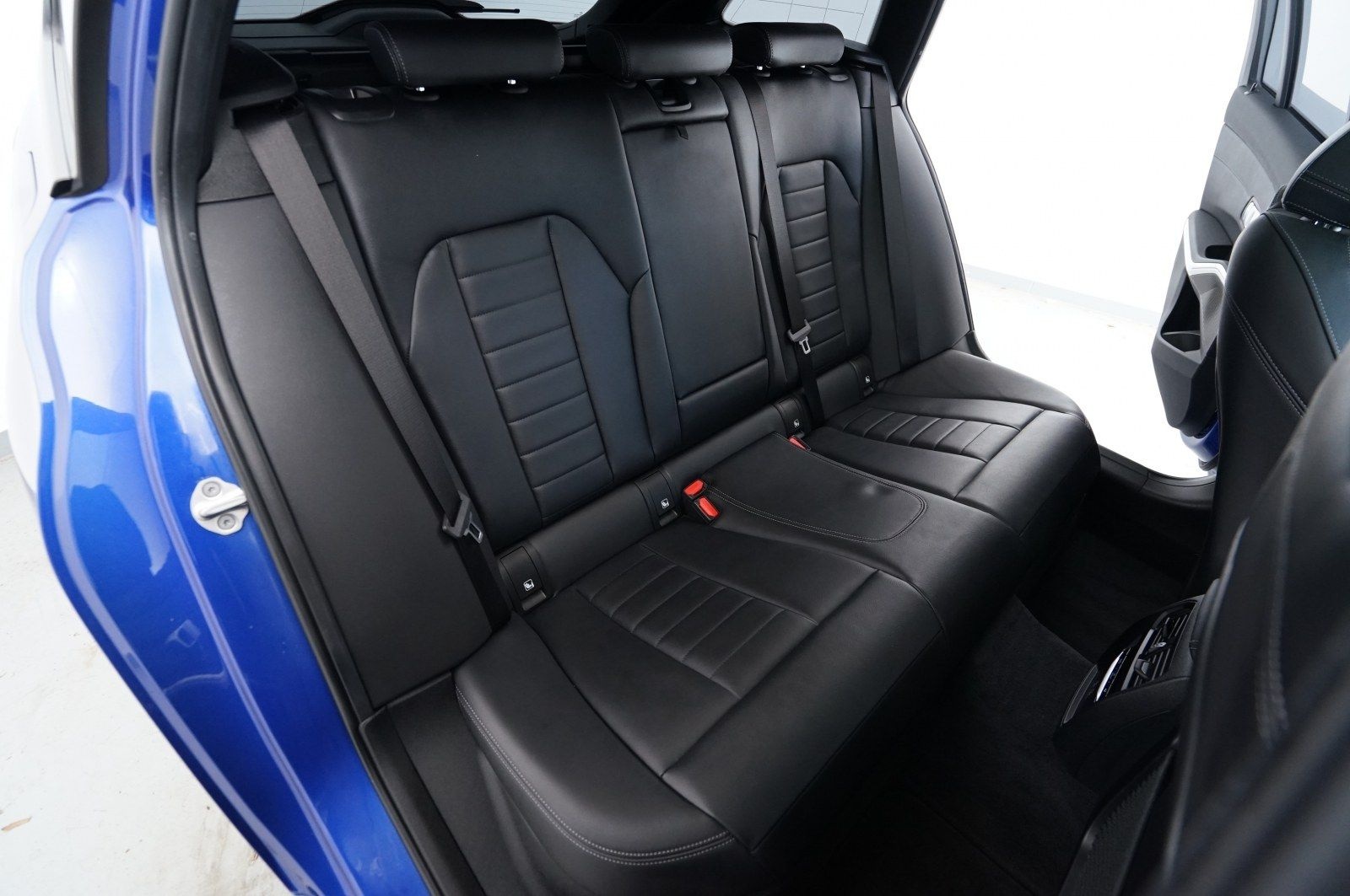 BMW M340d xDrive Touring (ACC Pano HUD RFK HiFi) foto 13