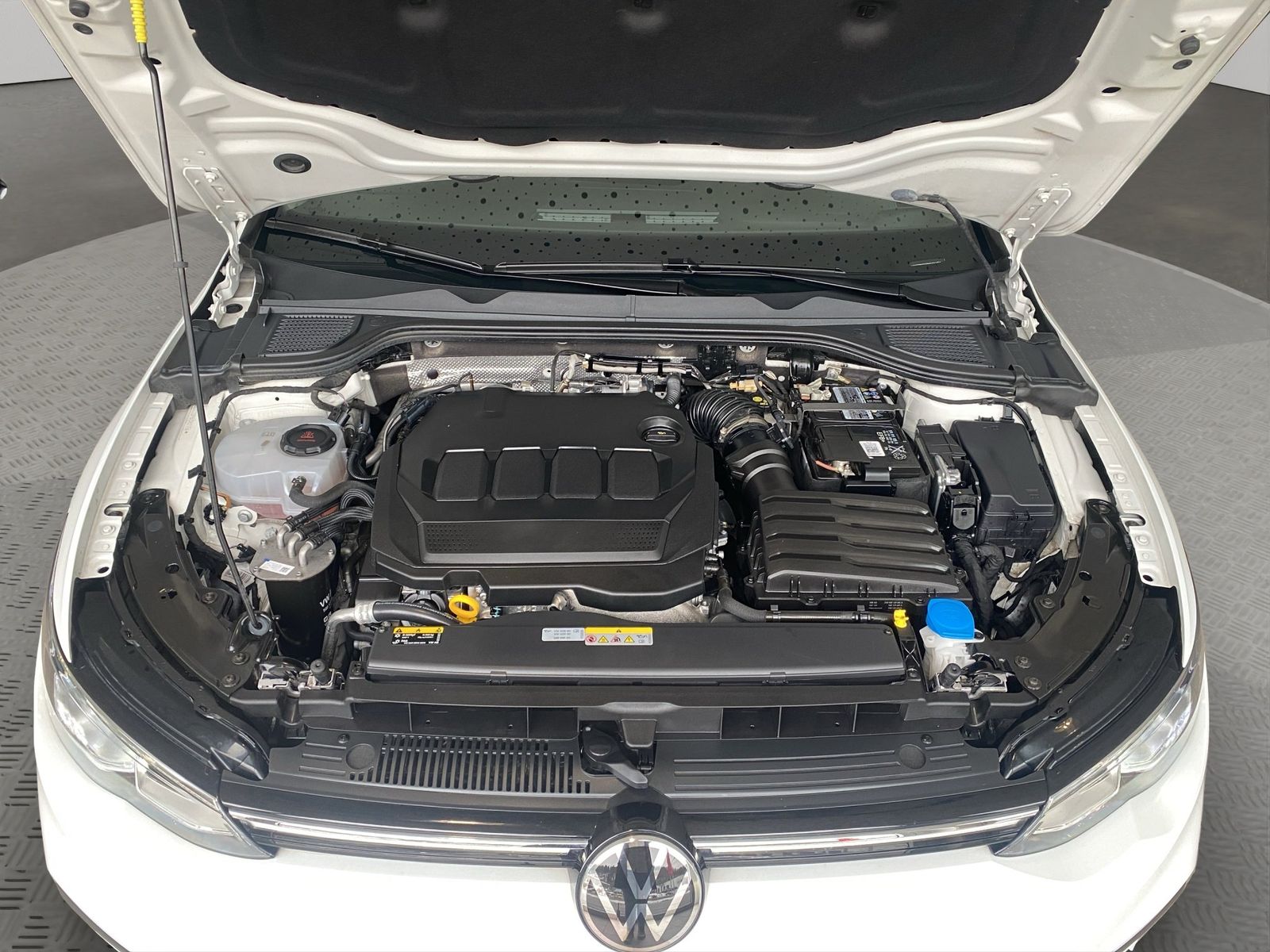 Volkswagen Golf VIII Life (NAVI.SHZ.ACC.AHK.DAB) 2.0 TDI foto 16