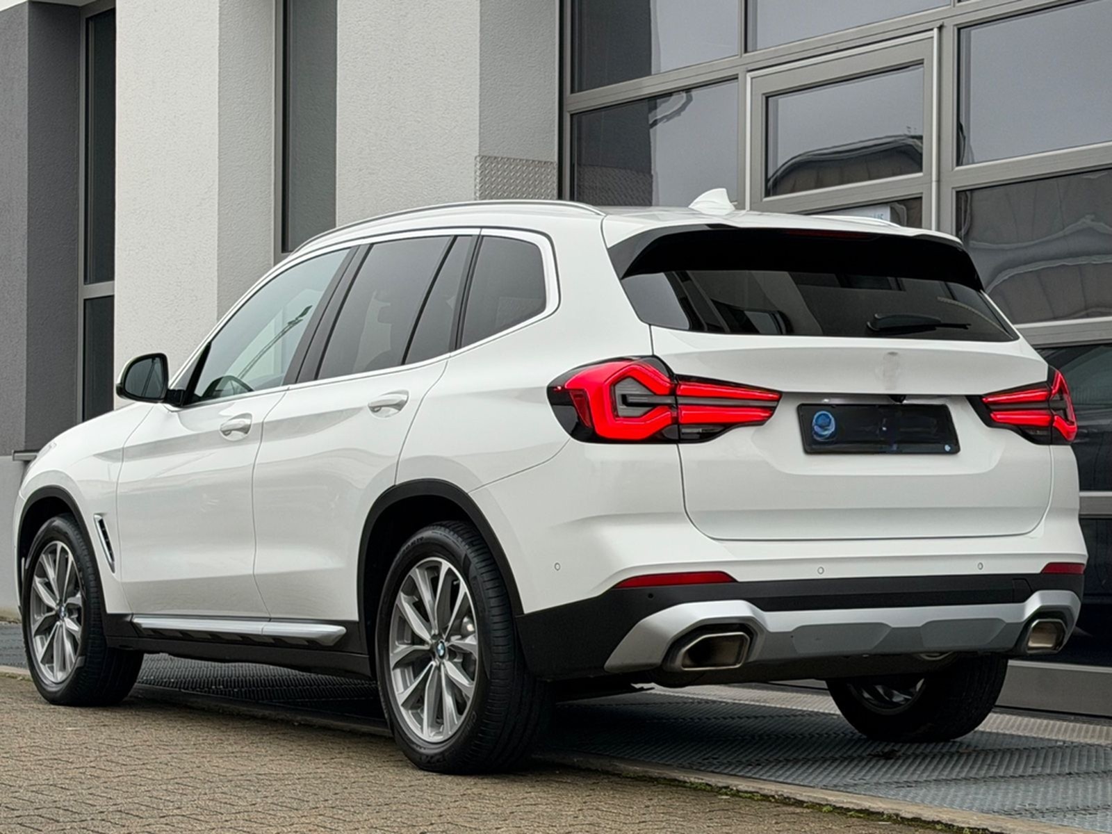 BMW X3 20i xD*ACC*KAMERA*LEDER*NAVI PROF*KEY-GO*19'' foto 6