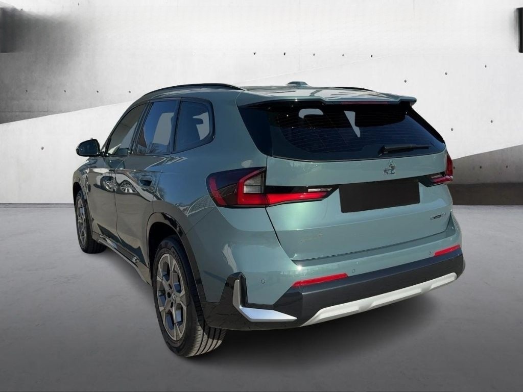 BMW X1 sDrive18i X-Line LED Anhängerkupplung Shadow  foto 3