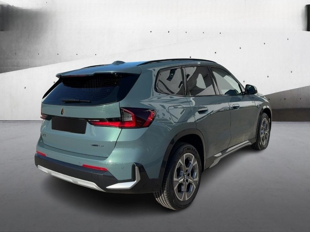 BMW X1 sDrive18i X-Line LED Anhängerkupplung Shadow  foto 4