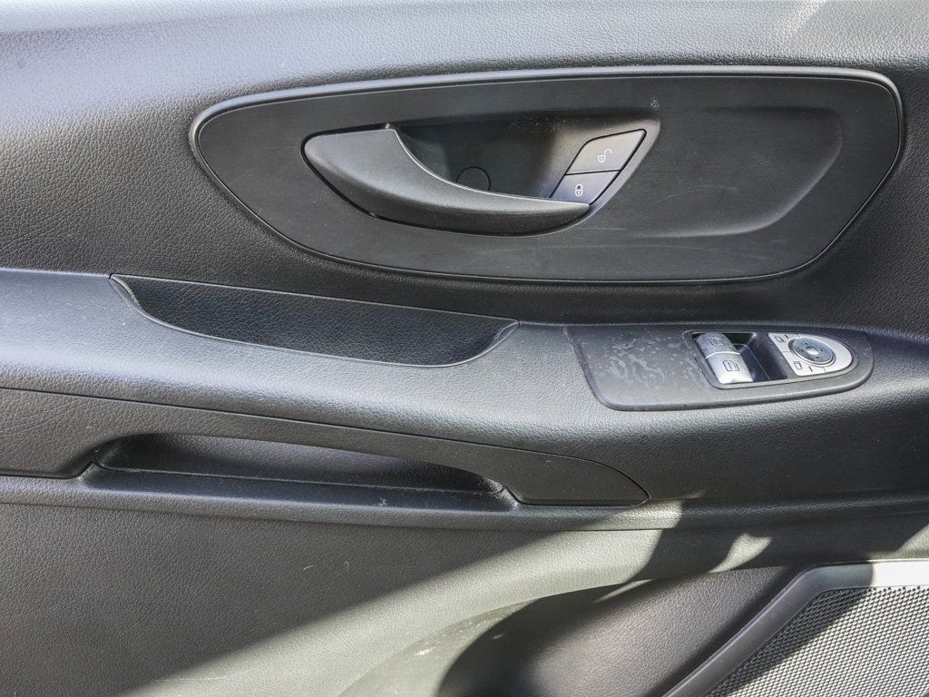 Mercedes-Benz Vito 116 CDI Kasten extralang Standhzg Navi AHK foto 16