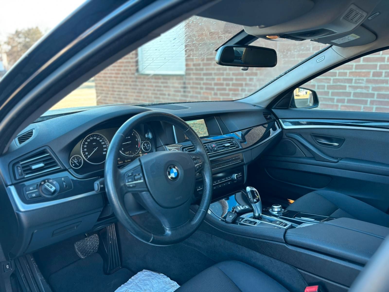 BMW 525D M Sport Paket Optik Navi PDC 8-Fach bereift foto 9