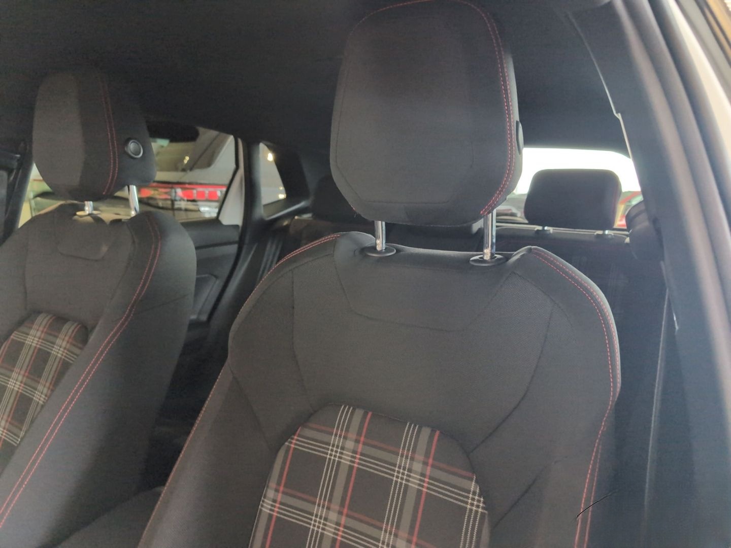 Volkswagen Polo GTI 2,0 TSI DSG R-FAHRKAMERA+NAVI+CLIMATRON foto 19