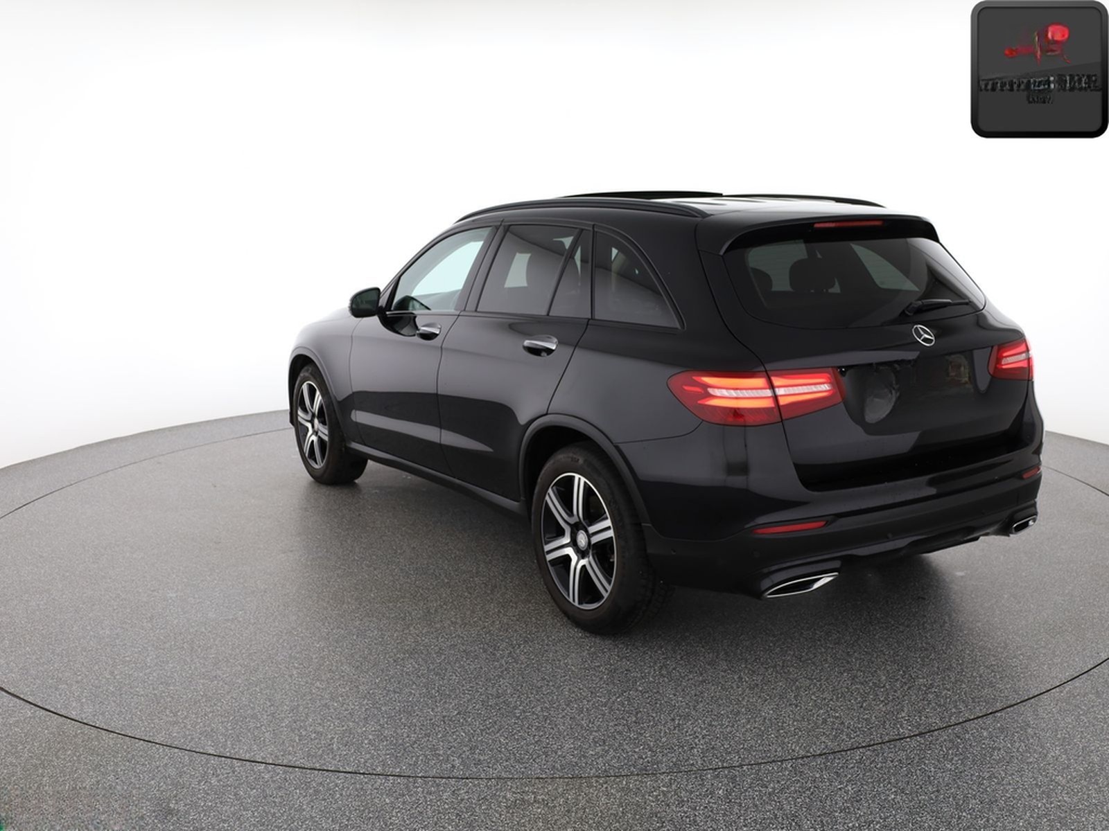Mercedes-Benz GLC 220 d 4M NIGHT EXCLUSIVE KEYLESS,KAMERA,PANO foto 3