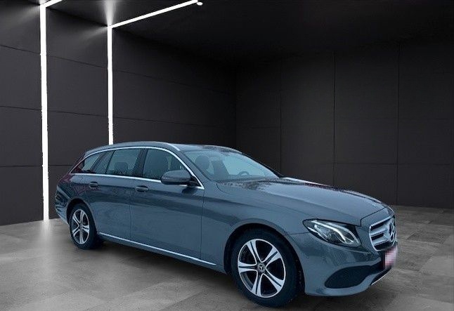 Mercedes-Benz E 220 d 4Matic-T-Avantgarde/LED/Kamera/Navi/KeyF foto 2