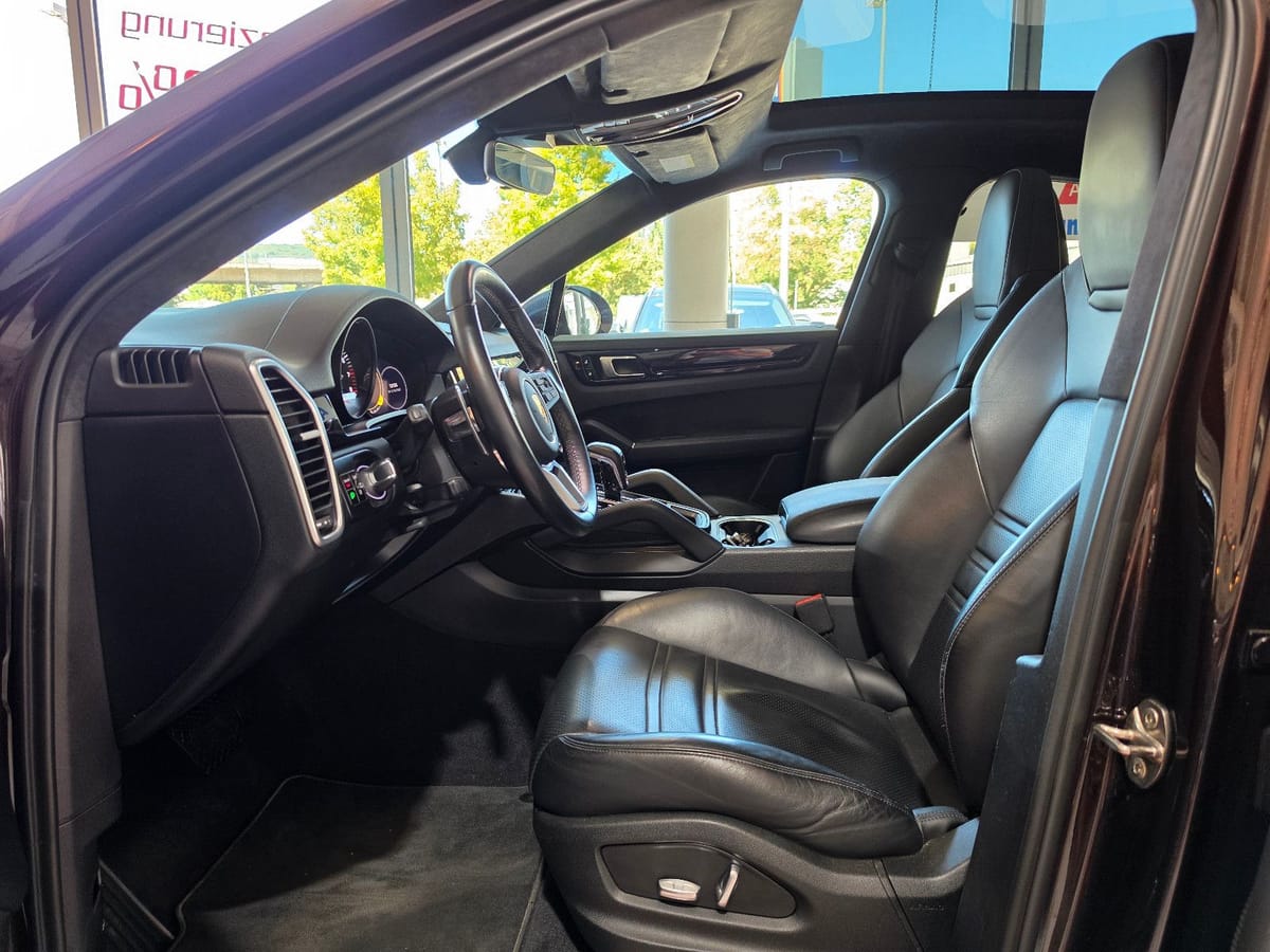 Porsche Cayenne Coupe 22 ZOLL 360° PANO 1. HAND LED LUFT foto 9