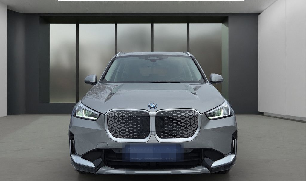 BMW iX1 eDrive20 xLine ELEKTRO LED NAVI LEDER AHK foto 2
