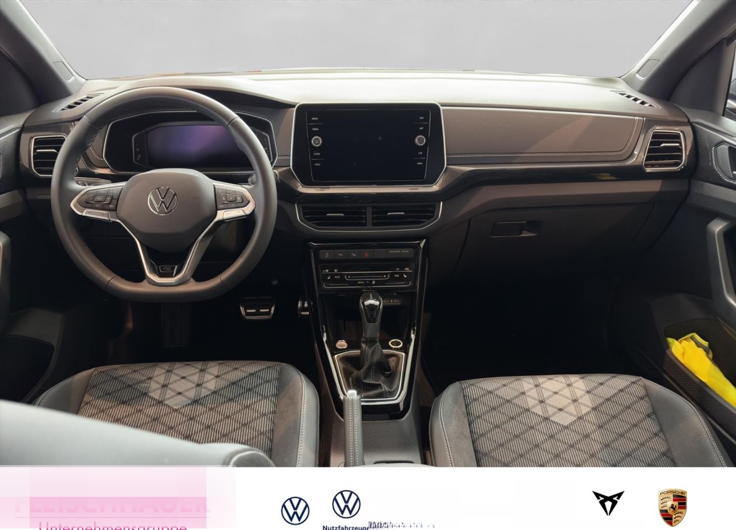 Volkswagen T-Cross TSI R-Line DSG+SHZ+AHK+NAVI+LED+KAMERA foto 6