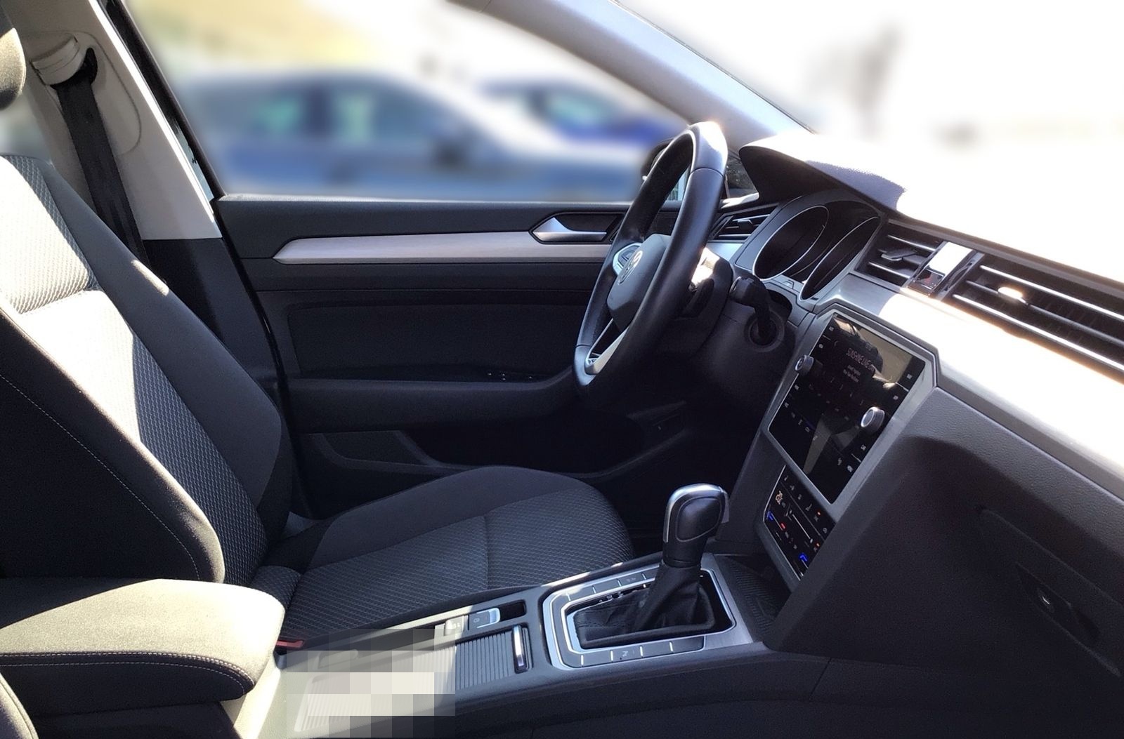 Volkswagen Passat Variant 2.0 TDI DSG +LED +ACC +RKAM +NAVI foto 8