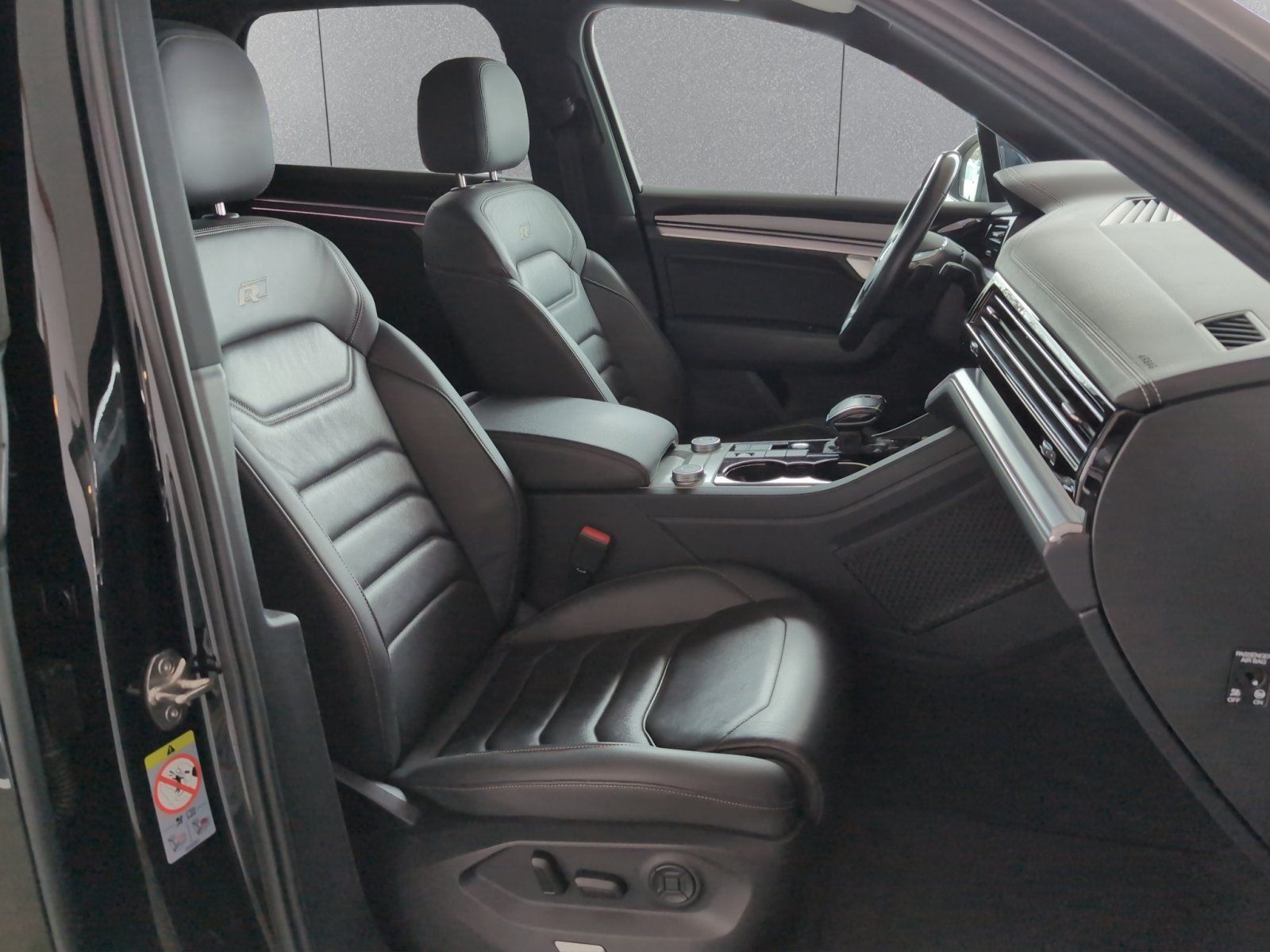 Volkswagen  4.0 TDI  R-Line/Nachtsicht/Luft/Standhzg foto 7