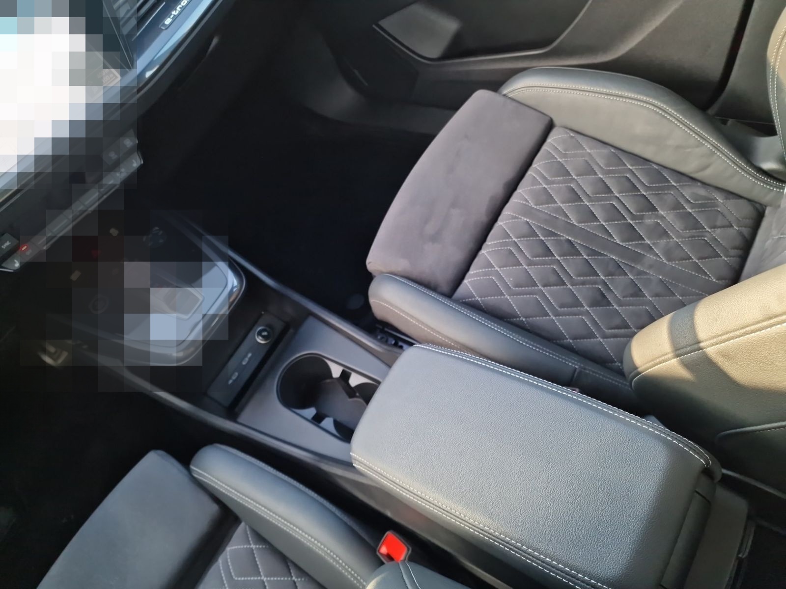 Audi Q4 Sportback e-tron 50 S line qu Pano MATRIX HuD foto 18