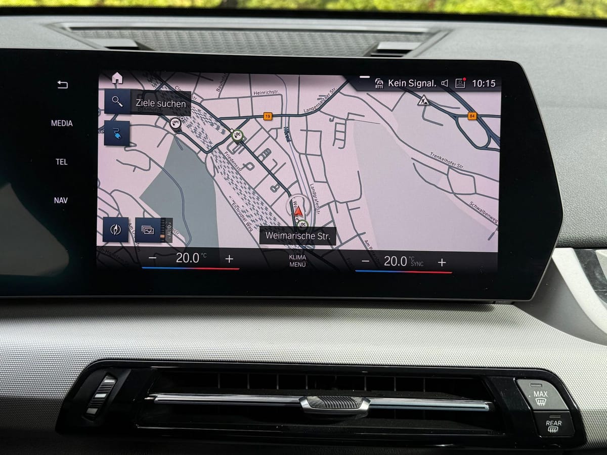 BMW iX1 30 xDrive 64 kWh SHADOW+LIFE+SHZ+KAM+LEDER+M foto 22