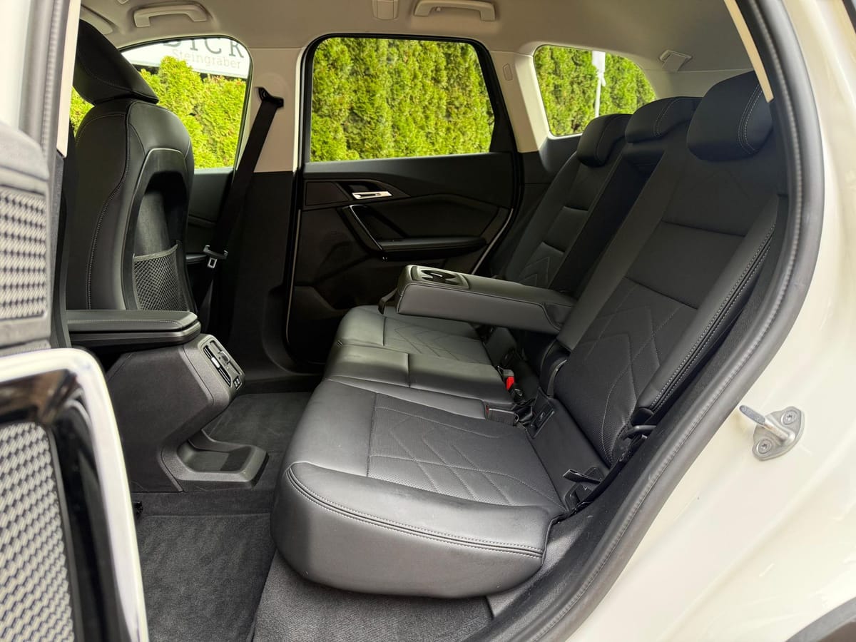 BMW iX1 30 xDrive 64 kWh SHADOW+LIFE+SHZ+KAM+LEDER+M foto 10