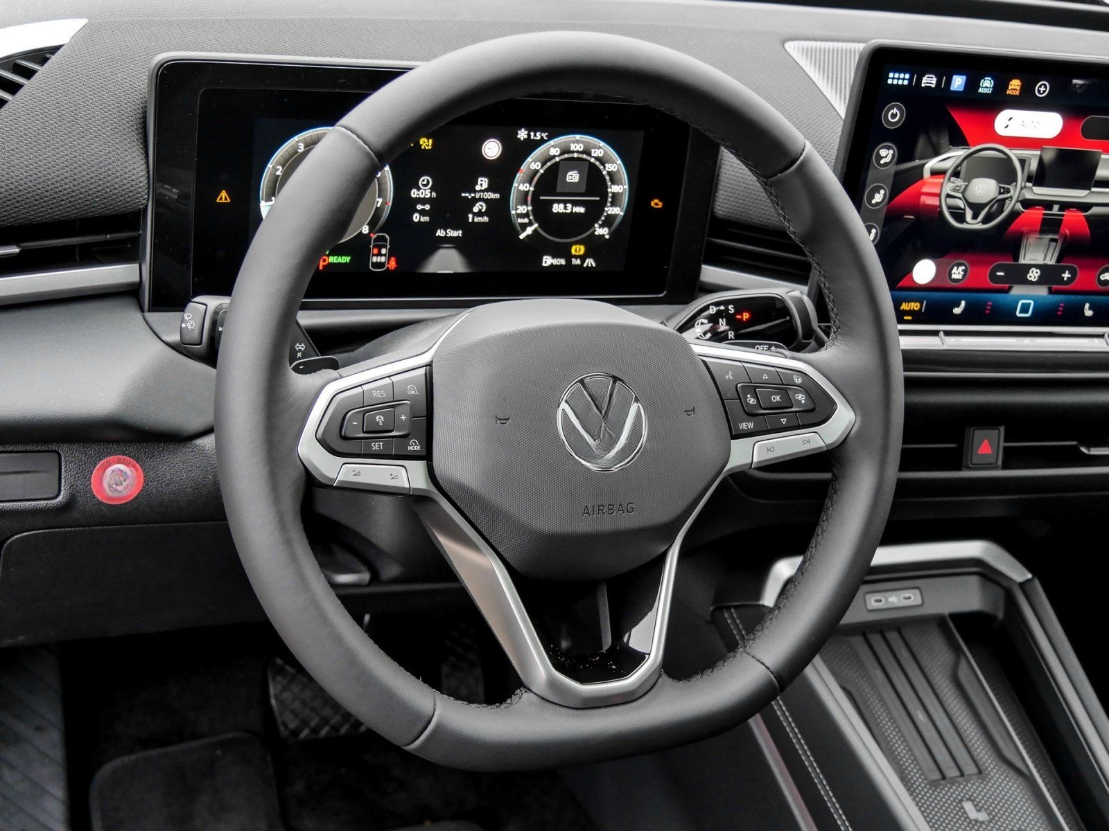 Volkswagen T-Roc Style 1.5 eTSI DSG IQ.Light Navi Pano Keyl foto 9
