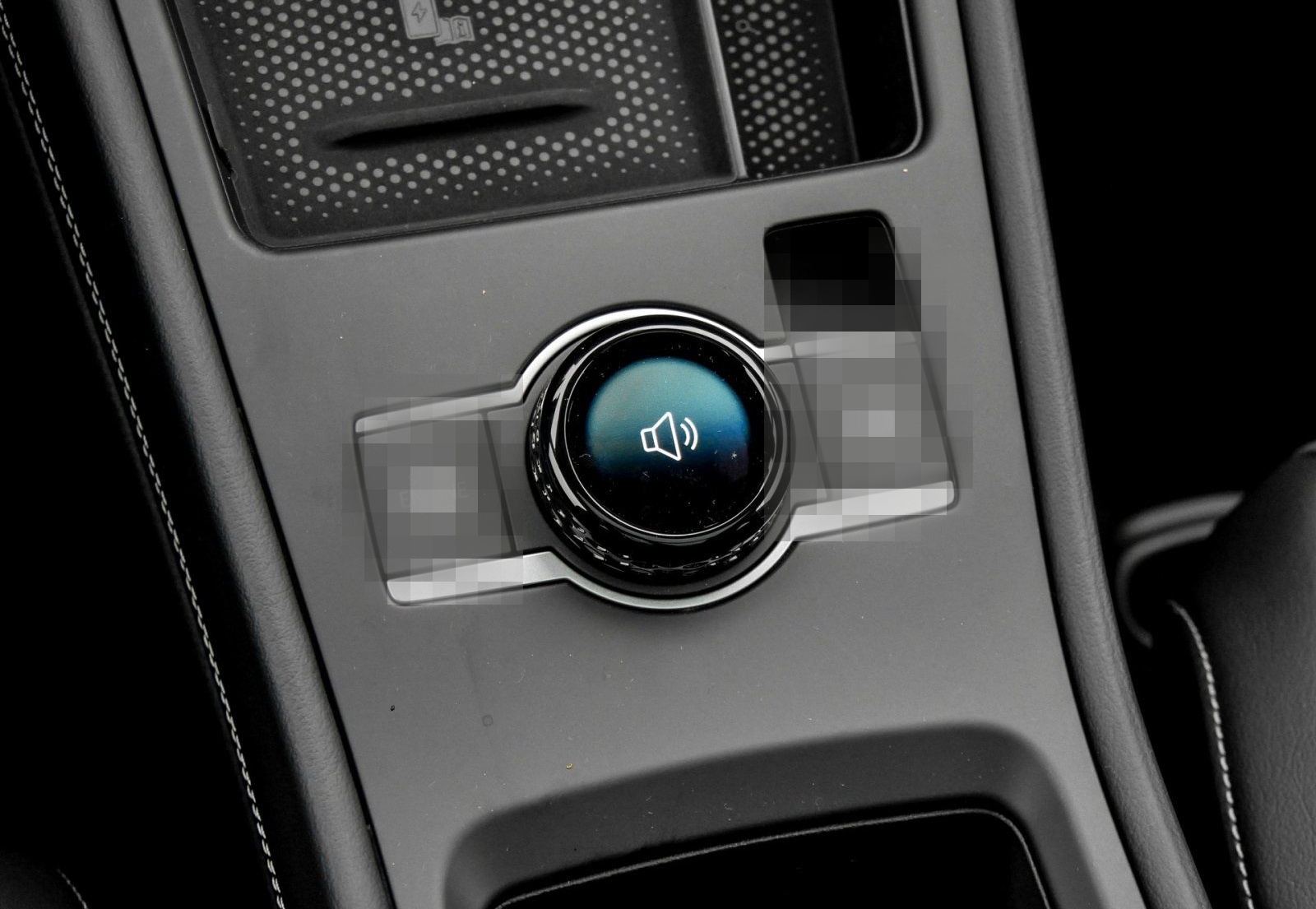 Volkswagen T-Roc Style 1.5 eTSI DSG IQ.Light Navi Pano Keyl foto 10
