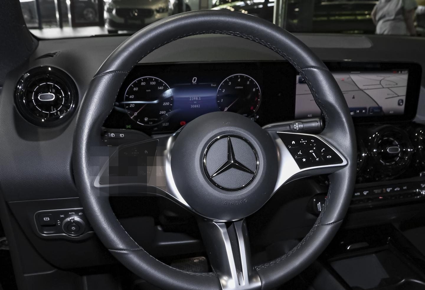 Mercedes-Benz GLA 200 Rückfahrkamera Sitzheizung MBUX-Navi LED foto 14