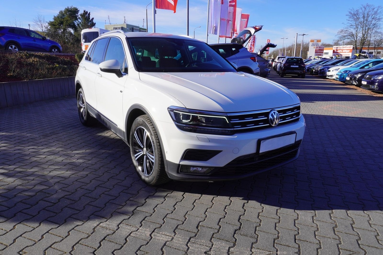 Volkswagen Tiguan 1.4 TSI Join Navi Kamera ACC AHK PDC LED foto 6