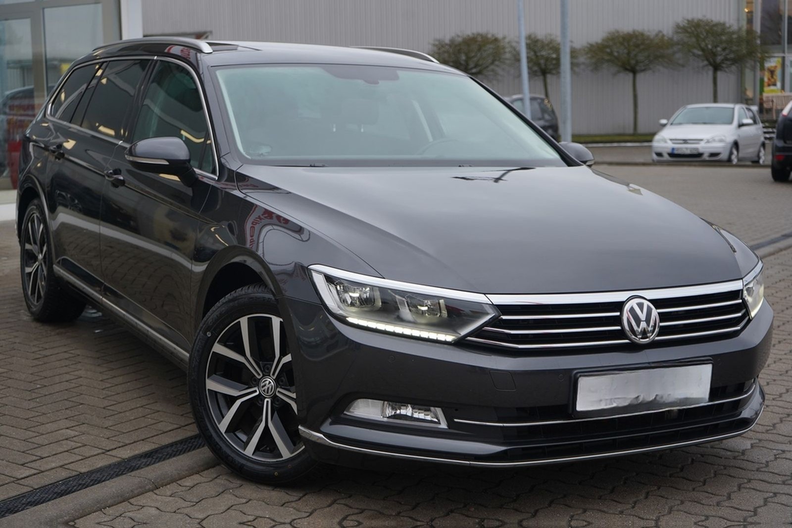Volkswagen Passat Variant 2.0 Highline LED ACC Sitzheizung foto 8