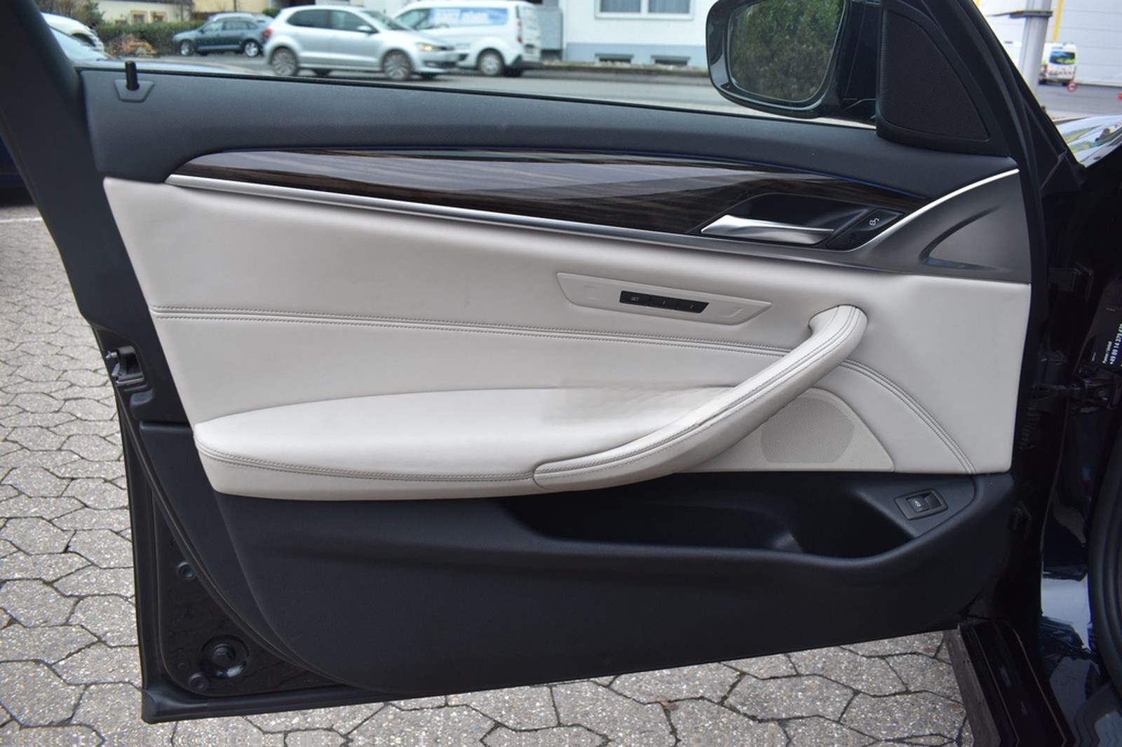 BMW 530d Limousine M Sportpaket Head-Up HiFi LED foto 13