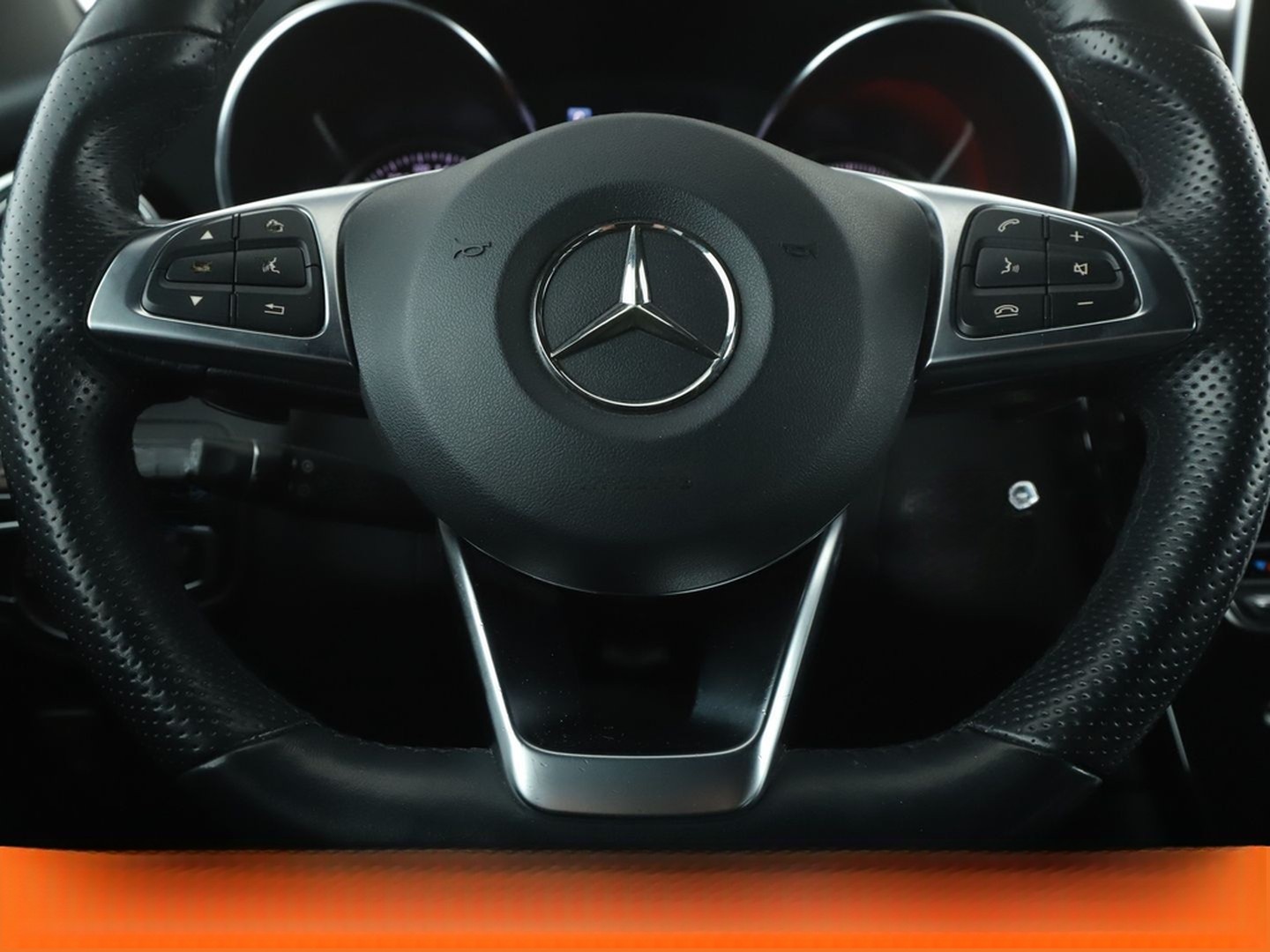Mercedes-Benz GLC-Klasse GLC 250 4Matic AMG Line Aut.*NAVI*LED foto 19