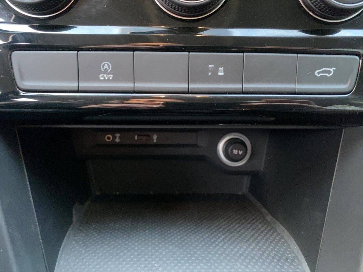 Volkswagen Touran 1.2 TSI BMT Join *NAVI*SHZ*PDC*ACC*LM foto 18