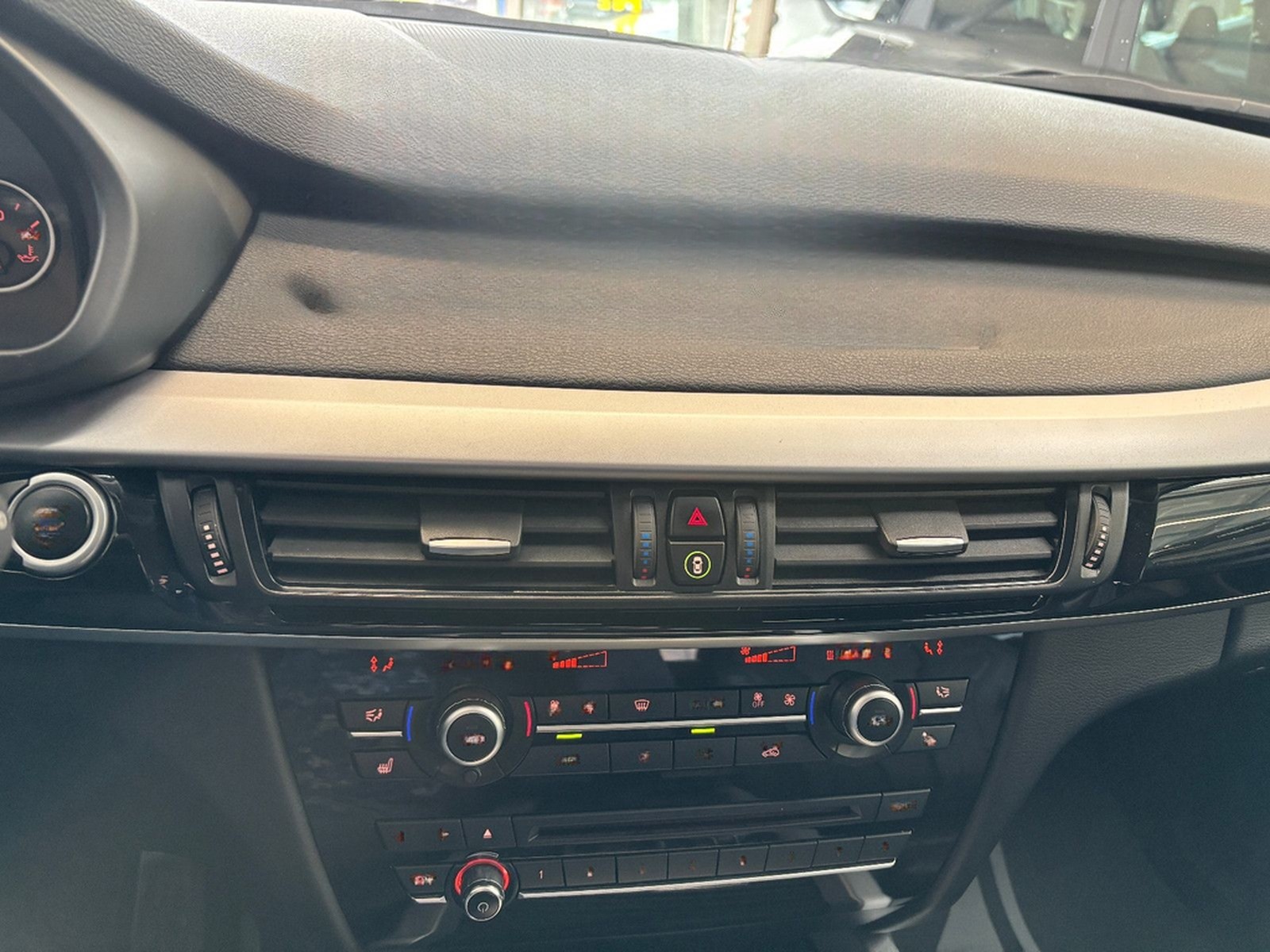 BMW X5 xDrive 40 d Leder Neue Reifen Neue Inspektion foto 17