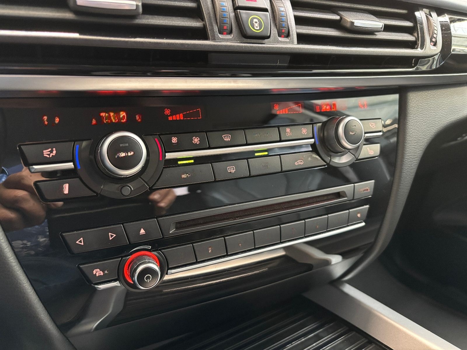 BMW X5 xDrive 40 d Leder Neue Reifen Neue Inspektion foto 19