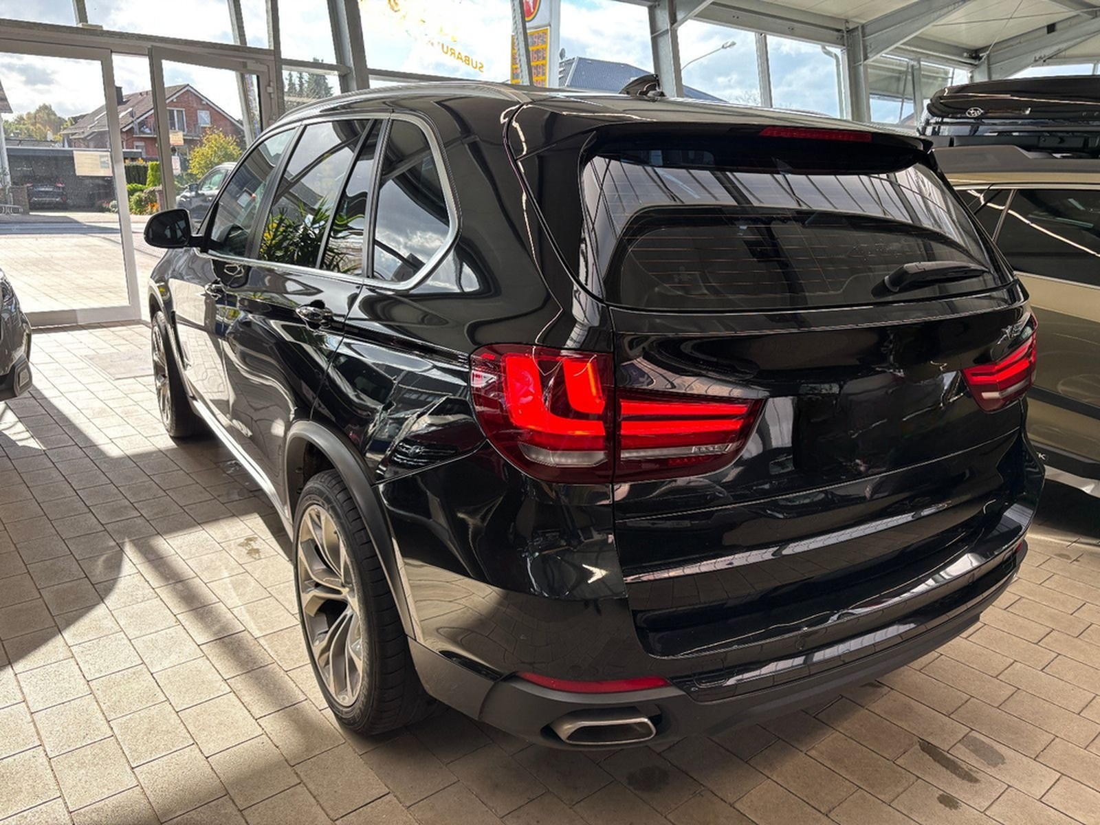 BMW X5 xDrive 40 d Leder Neue Reifen Neue Inspektion foto 4