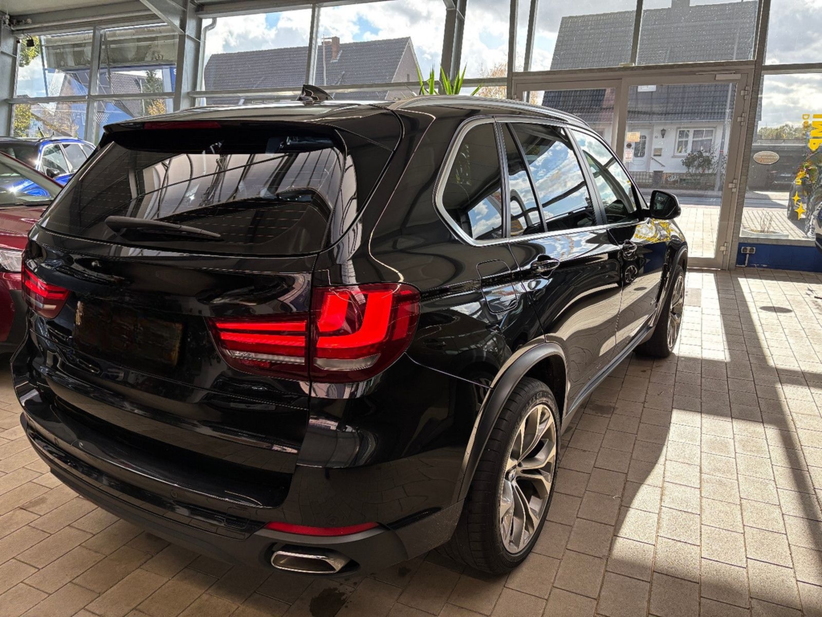 BMW X5 xDrive 40 d Leder Neue Reifen Neue Inspektion foto 6