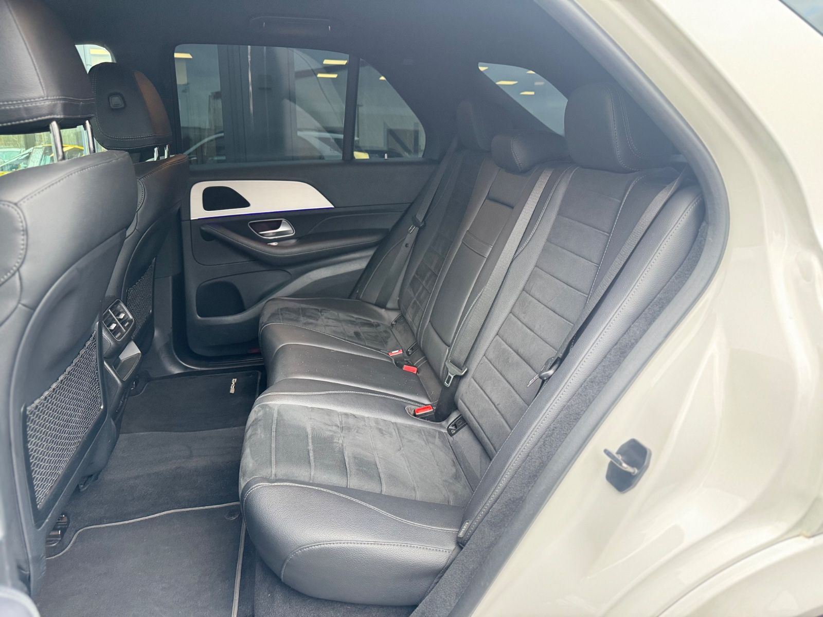 Mercedes-Benz GLE350de 4M*AMG-LINE*NIGHT*AHK*21.ZOLL* foto 18