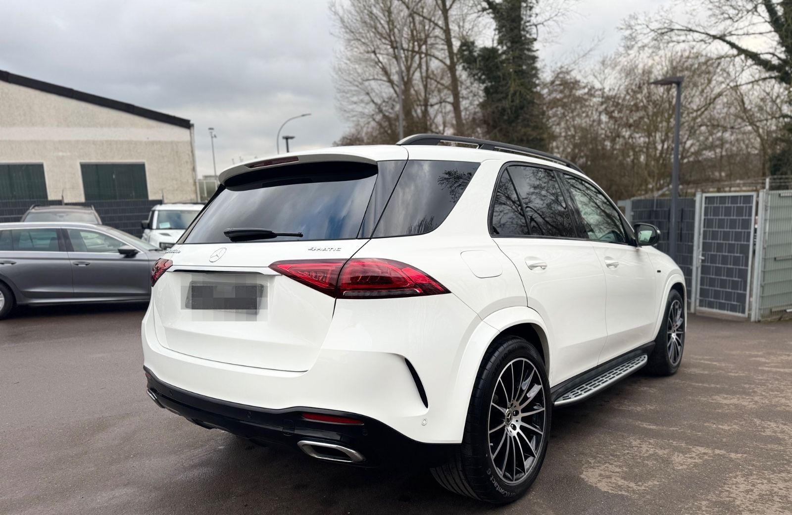 Mercedes-Benz GLE350de 4M*AMG-LINE*NIGHT*AHK*21.ZOLL* foto 6