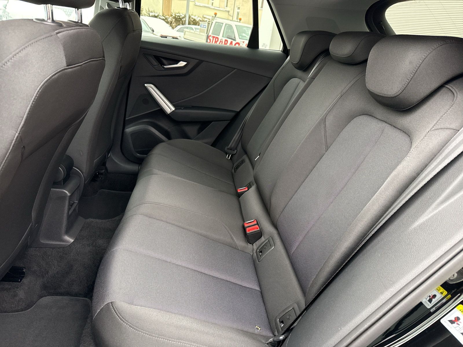 Audi Q2 35 TFSI advanced LED Kamera Parkass. foto 12