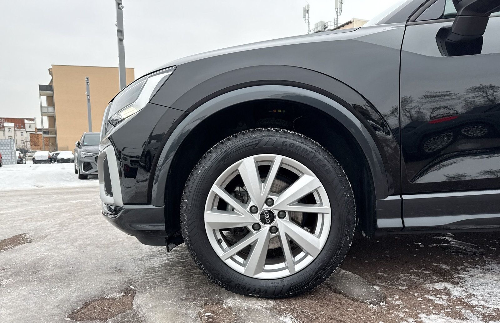 Audi Q2 35 TFSI advanced LED Kamera Parkass. foto 7