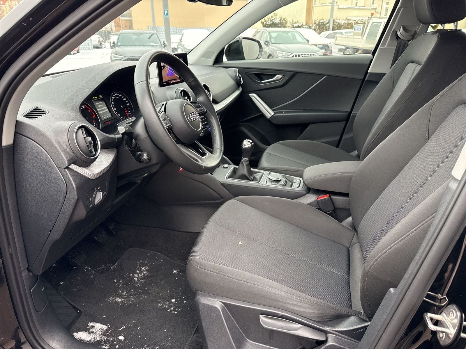 Audi Q2 35 TFSI advanced LED Kamera Parkass. foto 10