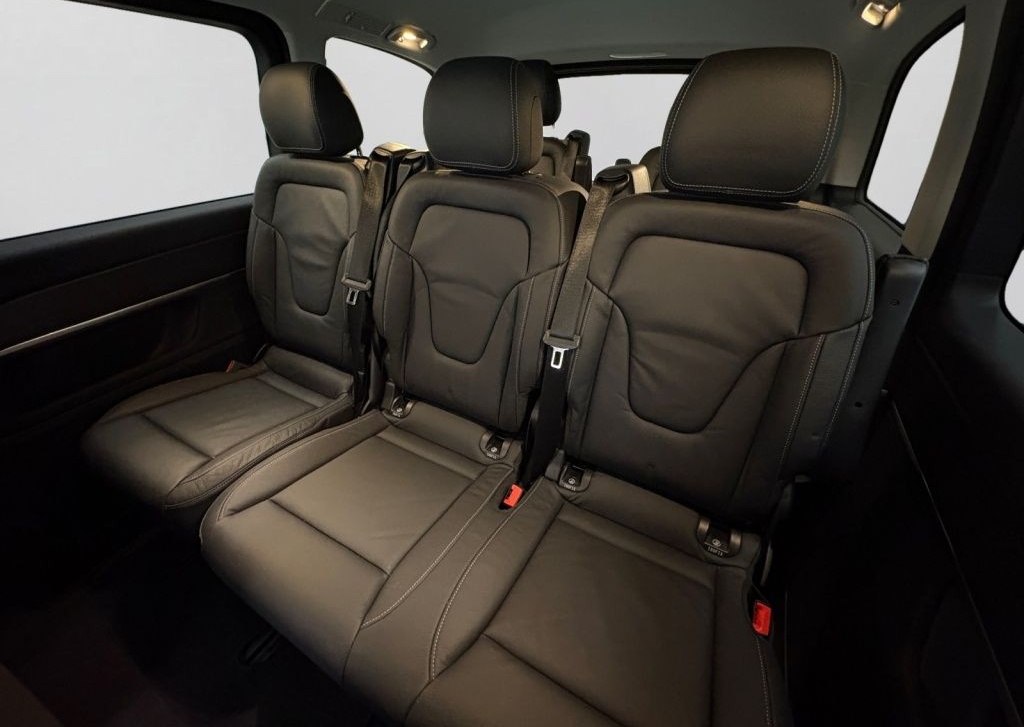 Mercedes-Benz V 250 d AVANTGARDE Kompakt DISTR AHK 360° NAVI foto 14