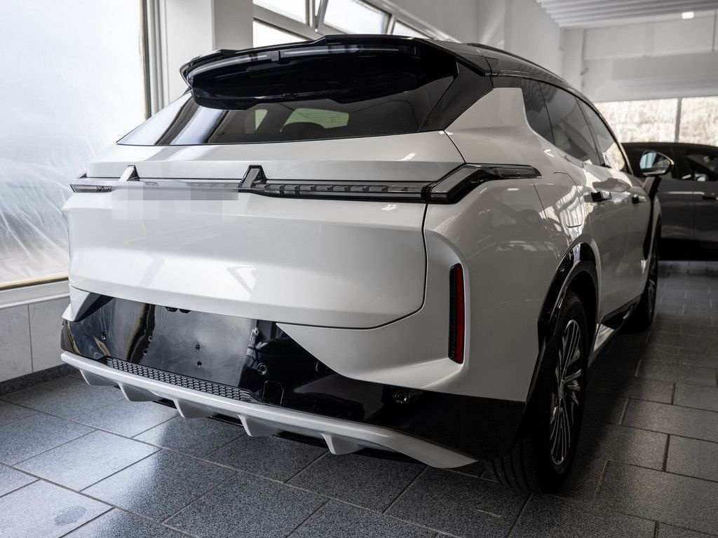 Lynk&Co 08 Core SHZ KAMERA NAVI W-LAN ACC LED PANO 360° foto 2