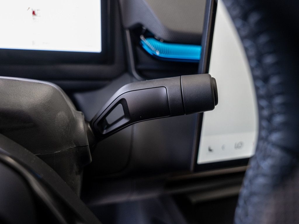 Lynk&Co 08 Core SHZ KAMERA NAVI W-LAN ACC LED PANO 360° foto 18