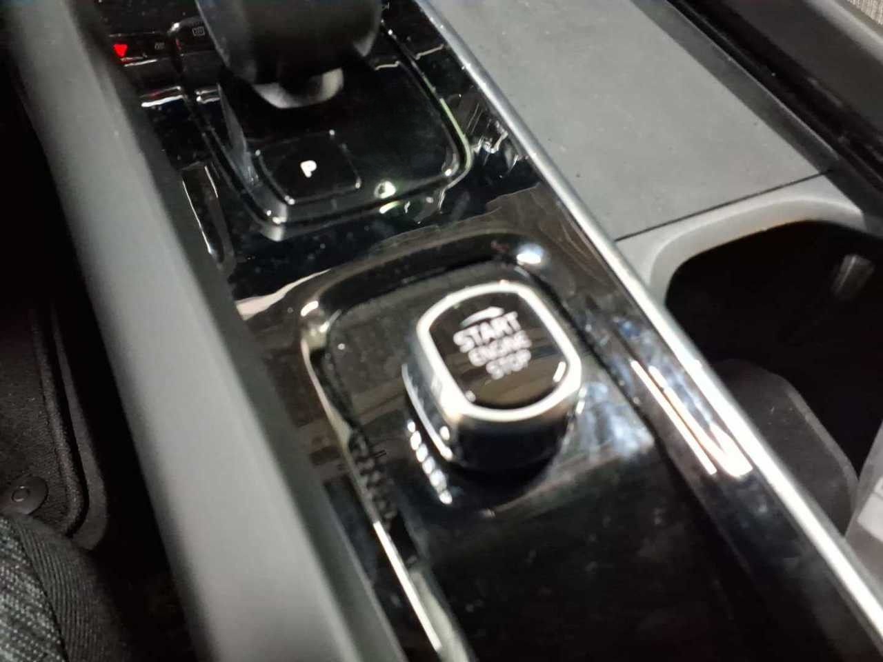 Volvo XC60 Core Kamera*ACC*LED*Navi*Winter*Spur*TWinke foto 15